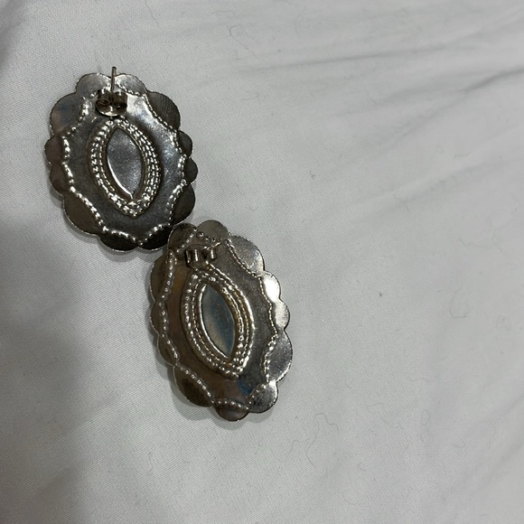 Silver tone with blue stone earrings - Picture 3 of 4